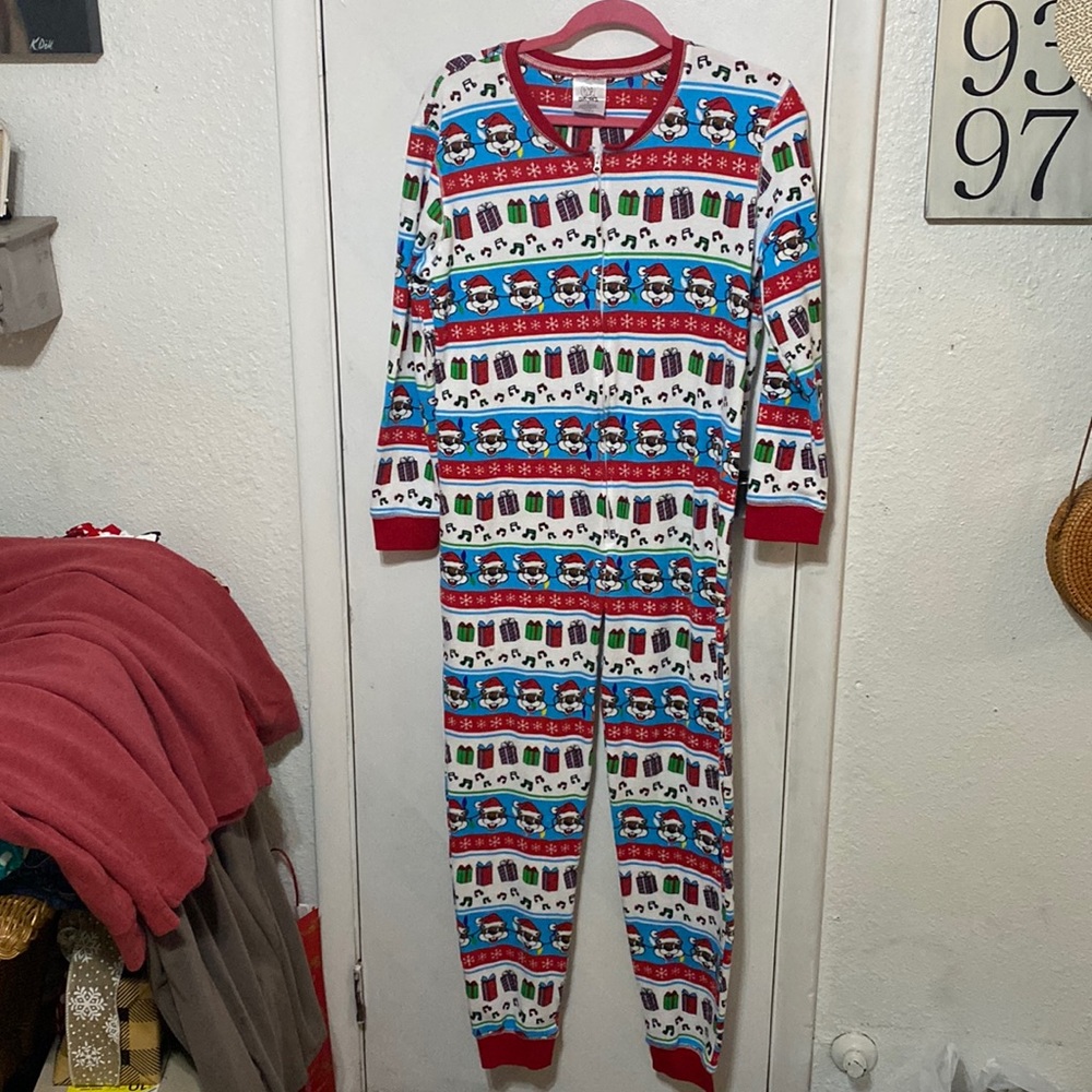 Buc-ee’s Holiday CHRISTMAS PAJAMAS BEAVER Santa footless 1 piece Zip Up